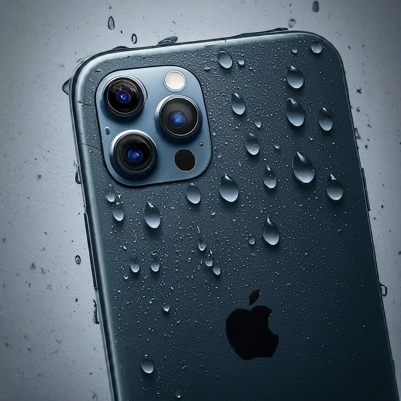 iPhone 15 Pro Max Water Damage Repair